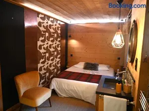 Image of Appartement 2 chambres proche pistes avec balcon et parking - FR-1-459-181