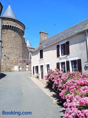 Image of Charming detached 2 bedroom ancient house in medieval quarter of a small town in the Pays de la Loire, France