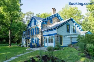 Image of Spacious 4bd Country Gem - Fire Pit & Chill Vibes