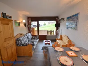 Image of Studio cosy aux Gets - À deux pas des pistes et du centre, 2/4 couchages, balcon, parking inclus - FR-1-623-259