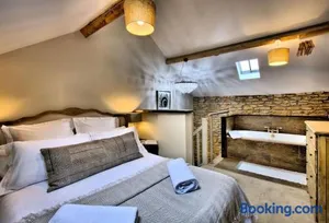 Image of Blacksmith’s Barn - Cosy, Chilled & Dog Friendly.