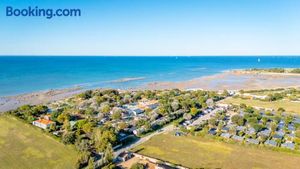 Image of Camping Paradis 4 étoiles A La Corniche La Rochelle Angoulins