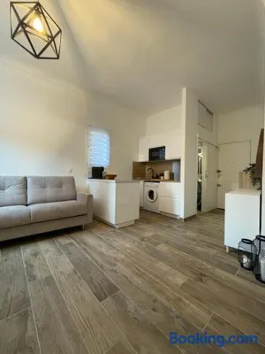 Image of Monaco Cosy Studio
