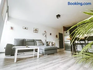 Image of Le DrômArdèchois - Gîte meublé 6 personnes Tournon sur Rhône - ÉCOLODGÎTE