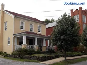 Image of Riley House