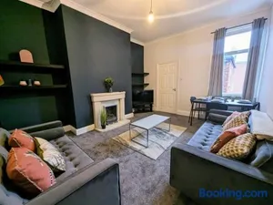 Image of Comfortable Stay At Our 3br Flat Near The City