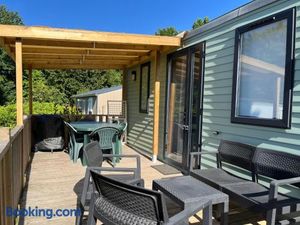 Image of Mobilhome tout confort R10 domaine de lanniron