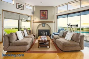 Image of Witherhills Suite in a 6-bedroom luxury villa
