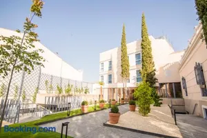 Image of Apartamentos Plaza de Santiago - Estudios Turisticos - 1 LLAVE