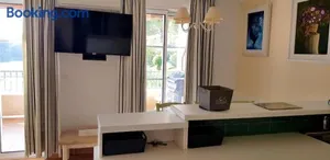 Image of Appartement moderne à Saint-Raphaël avec piscine partagée