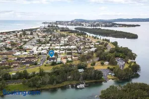 Image of Fun Retro 2 Bedroom Apartment