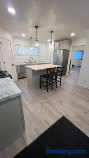 Image of Red Brick Retreat