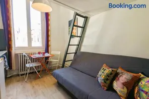 Image of Bright studio - 300 meters from the Port of Toulon