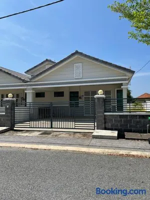 Image of Family Holiday Home With Wifi & Netflix