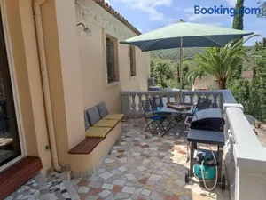 Image of Studio with garden and pool