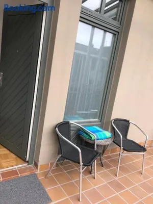 Image of Sonnig, modern, zentral mit Parkhaus nebenan checkin123