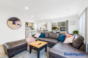 Image of Bayside luxury!