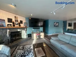 Image of Hidden Lakefront Villa