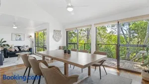 Image of Leafy Family Beach Retreat Accom Holidays