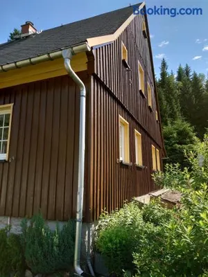 Image of Historisches Aschberg Haisl Klingenthal, Terrasse, großer Garten 6 plus 2 Personen