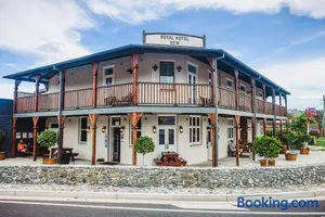 Image of Royal Hotel Kew