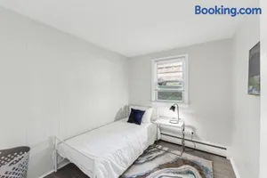 Image of Pine Brook 416 I Corporate 15br Apartment ! Pool