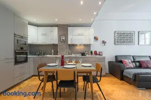 Image of Charmant 3 Pieces 4 Pers WiFi AC