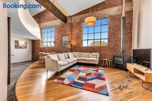 Image of Rooftop warehouse in Fitzroy