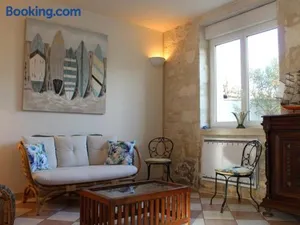 Image of Maison proche centre de St Pierre, 6 couchages, cour ensoleillée, à 20 min de la mer à vélo. - FR-1-246A-83