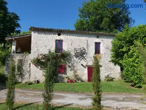 Image of Maison charmante à Sauveterre avec piscine privée