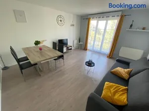 Image of Appt 7 min Disneyland Paris