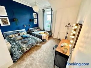 Image of Cosy stylish Dumbarton flat