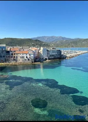 Image of Appartement plein centre Saint Florent face au port