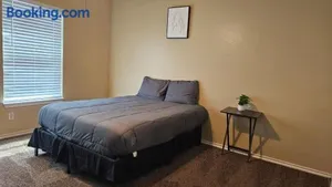 Image of Cozy Four Bedroom Residence In Converse