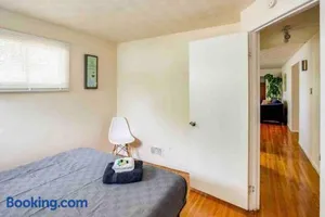 Image of {Hot Tub in Ranch} Mins to Airport/UofR/Strng/Dwtn