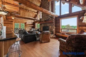 Image of Log Retreat at Fish Creek by Simple Life Rentals