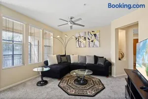 Image of Luxury 2BR/2BA! 5 MIN to Disney!