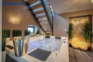 Image of 50 Nuances d'Amour - Jacuzzi / Massage / Cinéma