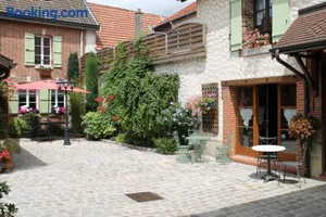 Image of chambres d'hotes : La cour d'Etrepy