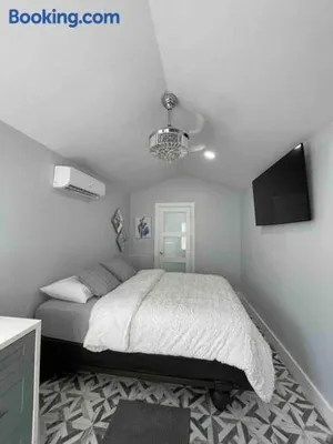 Image of modern Tiny Home Tampa