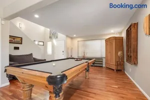 Image of Sleeps 12 - Thornton - 25 Min to Downtown Denver