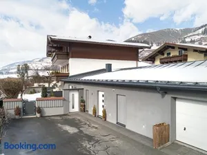Image of Studio 7