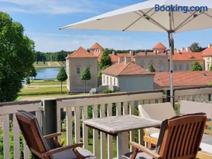 Image of LoggiaHaus am Schloss, 5 Ferienwohnungen, teils mit Schloss- und Seeblick