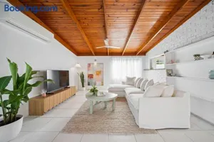 Image of Coastal Comfort: Relax & Recharge in Maroochydore