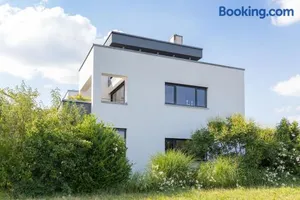 Image of BodenSEE Apartment Überlingen "Bauhaus über der Stadt"