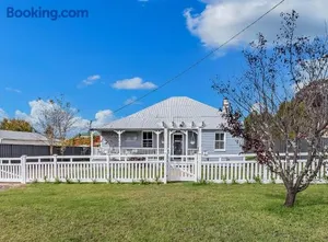Image of Addisons Stanthorpe with hot tub