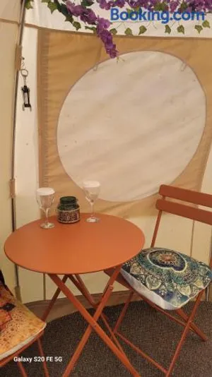 Image of glamping in Dromineer