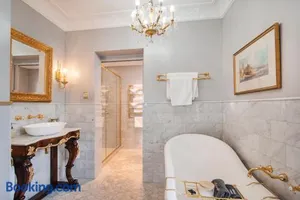 Image of Josephines Luxury Accommodation