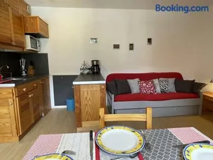 Image of Studio 4 pers, pied de pistes à Chantemerle, Wi-Fi, proche commerces - FR-1-330E-49