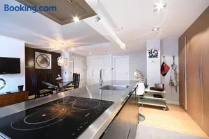 Image of Piso moderno, céntrico y con garaje gratis
